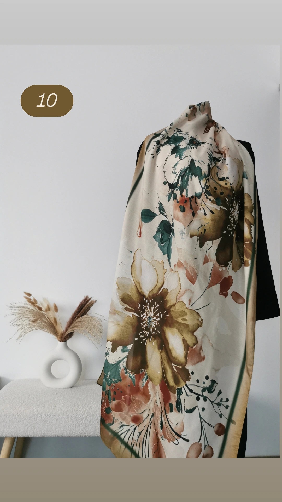 Hijab à motif/floral image 9