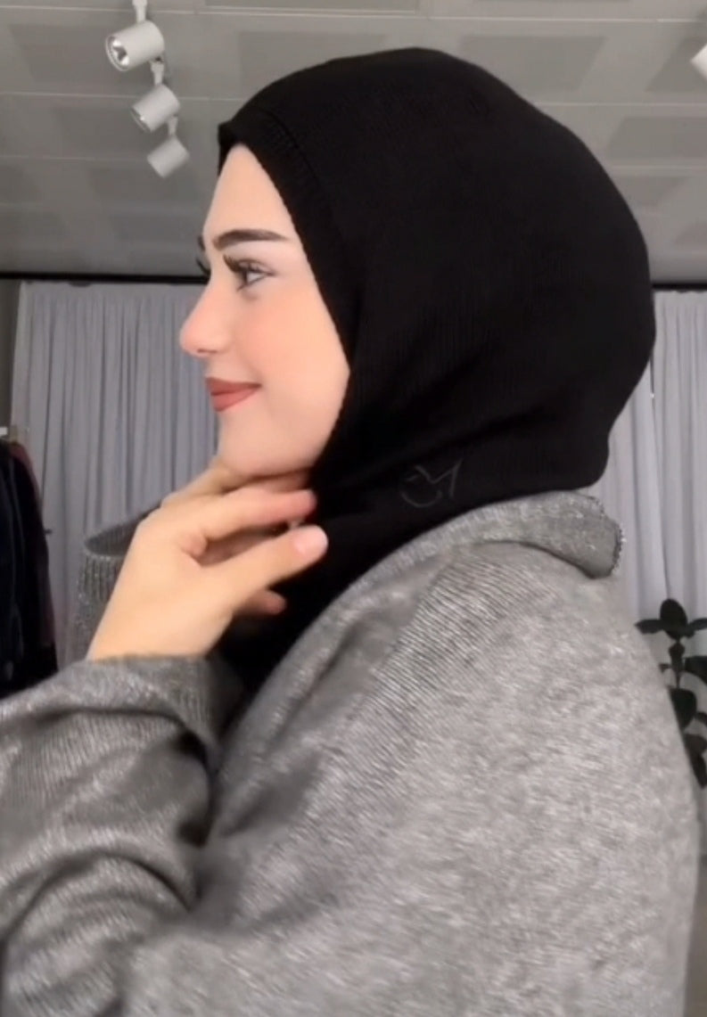 Cagoule en maille  image 0