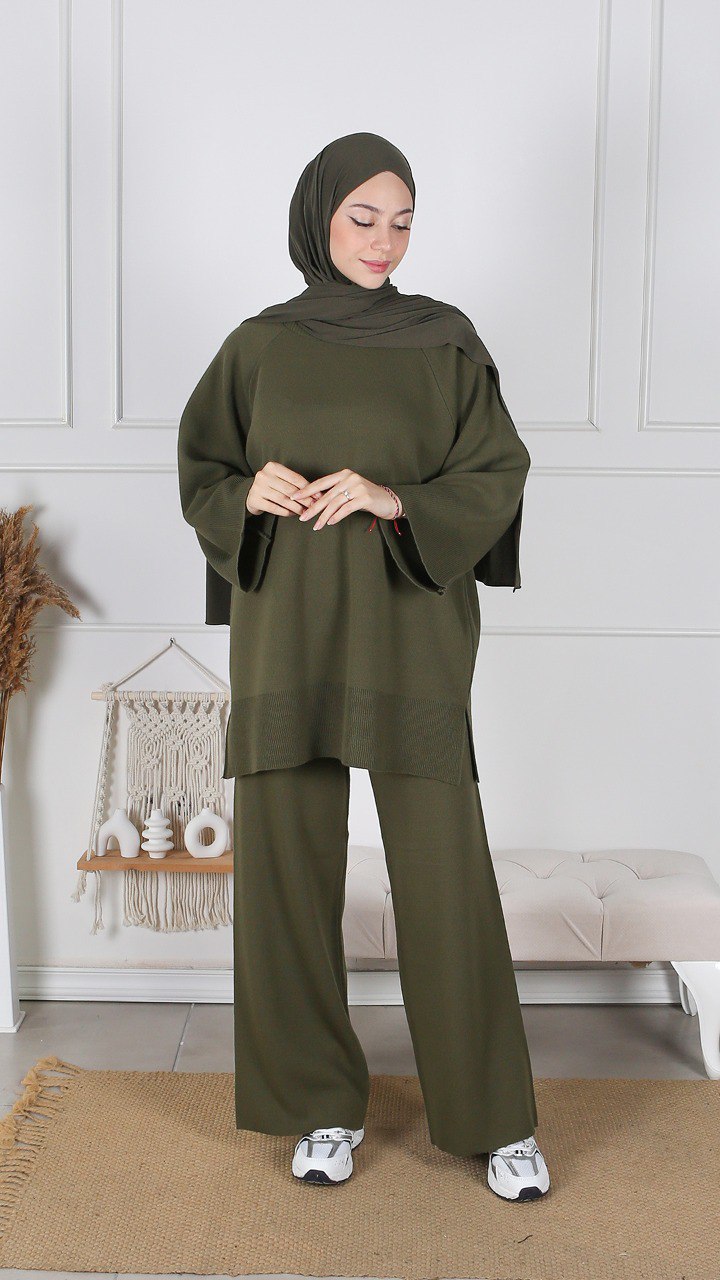 Ensemble tricot basic image 1