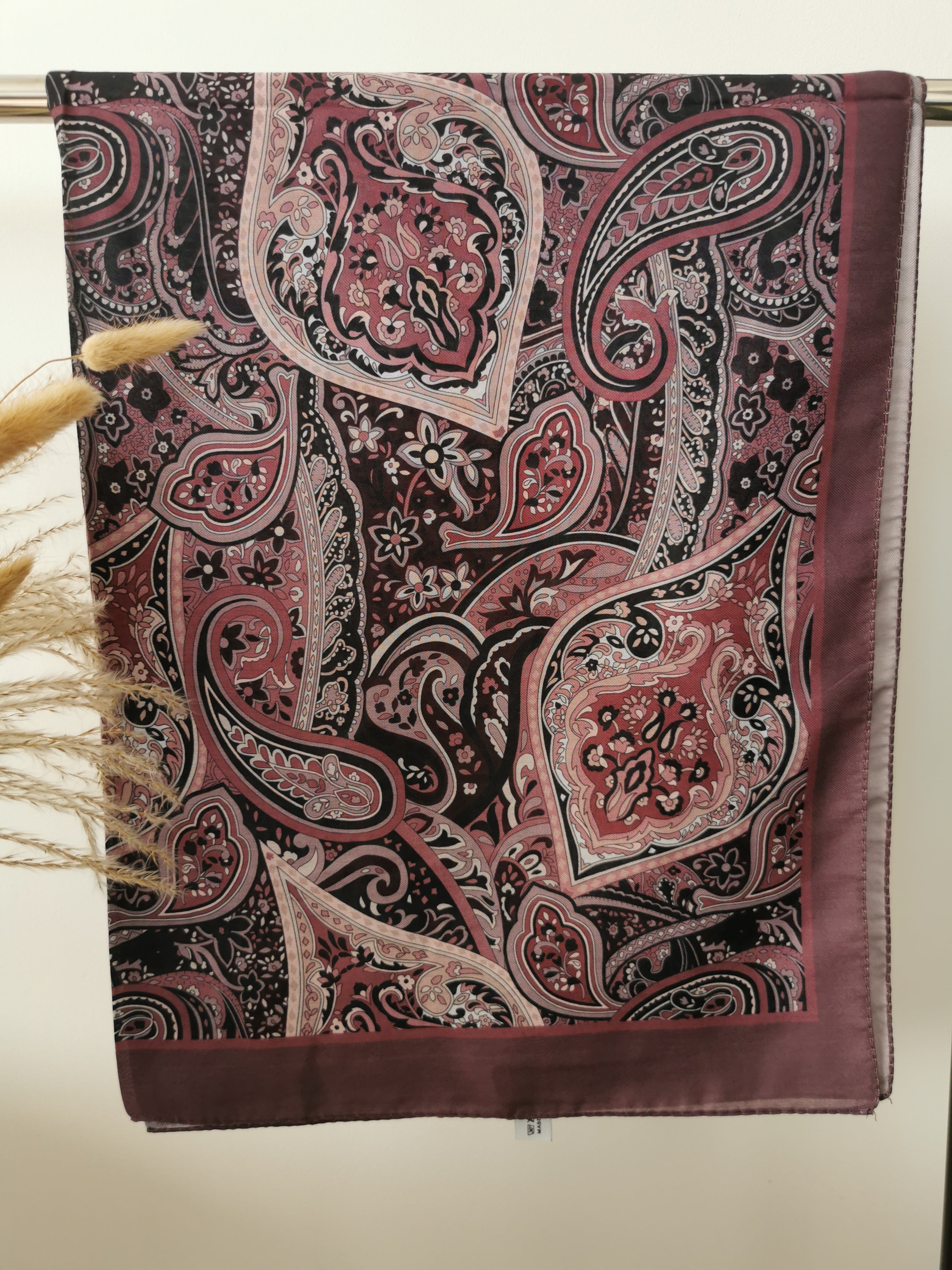 Hijab motif paisley  image 5