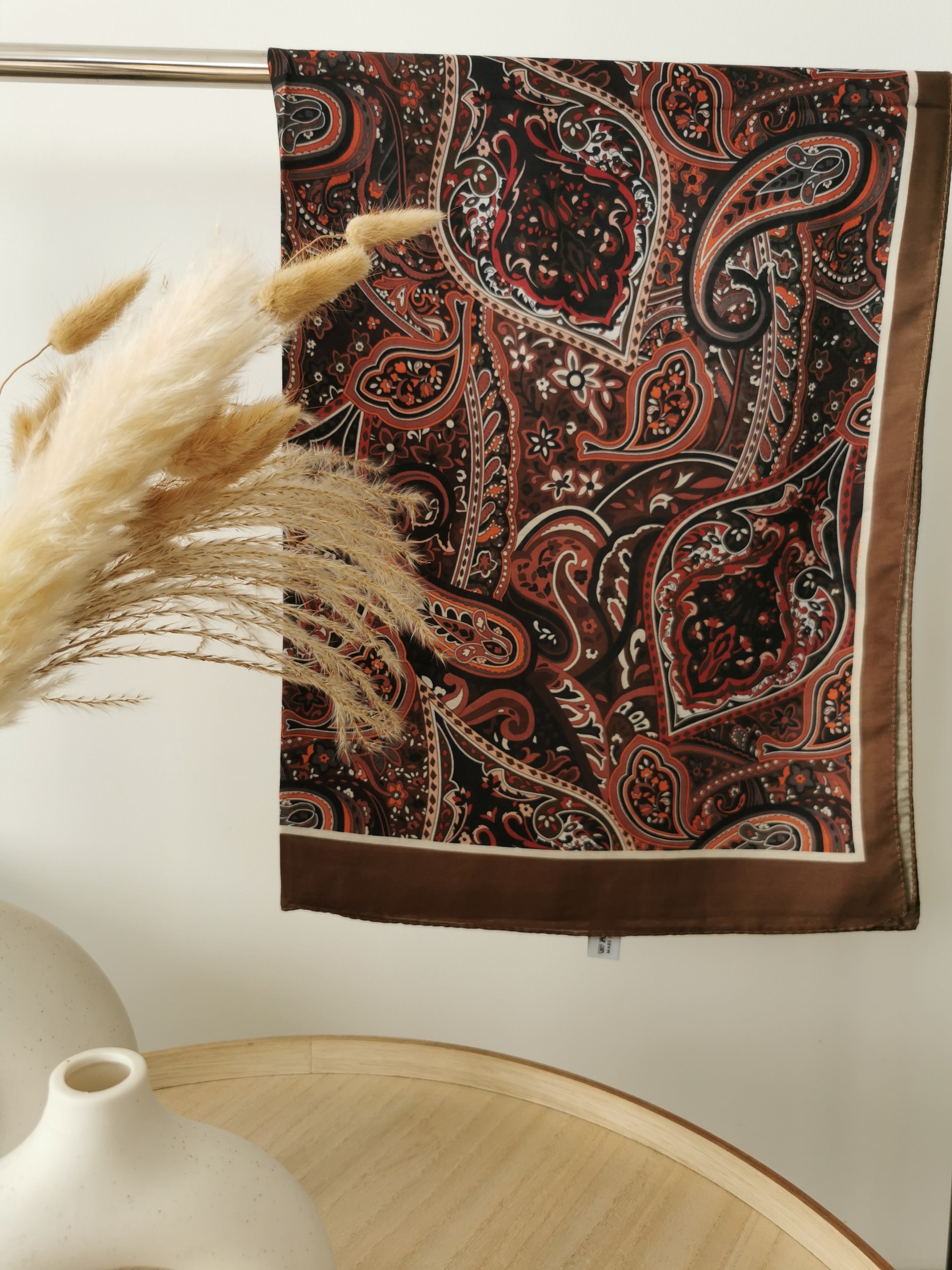 Hijab motif paisley  image 1