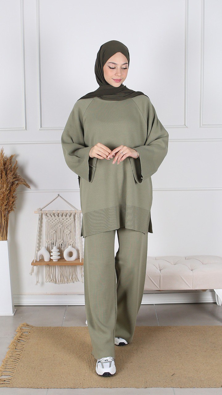 Ensemble tricot basic  image 0